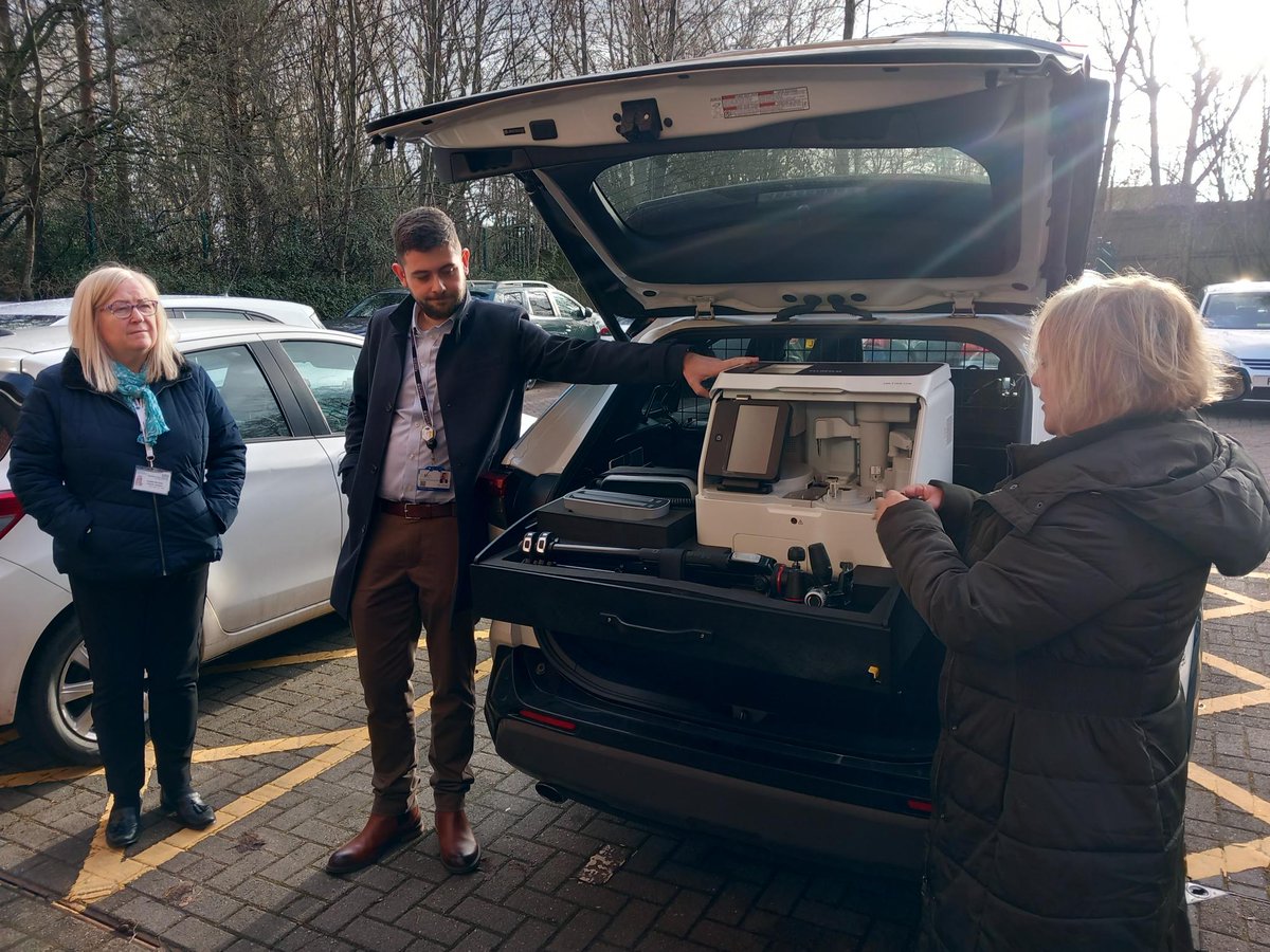 GM_Imaging's tweet photo. Today we worked in collaboration with
@FujifilmHCUK to bring their ultra portable diagnostics car for a demo to members of networks, looking at how the car could be used to help address health inequalities across the region.
#strengththroughcollaboration #drivingdiagnostics https://t.co/Pp5aKUsdpD
