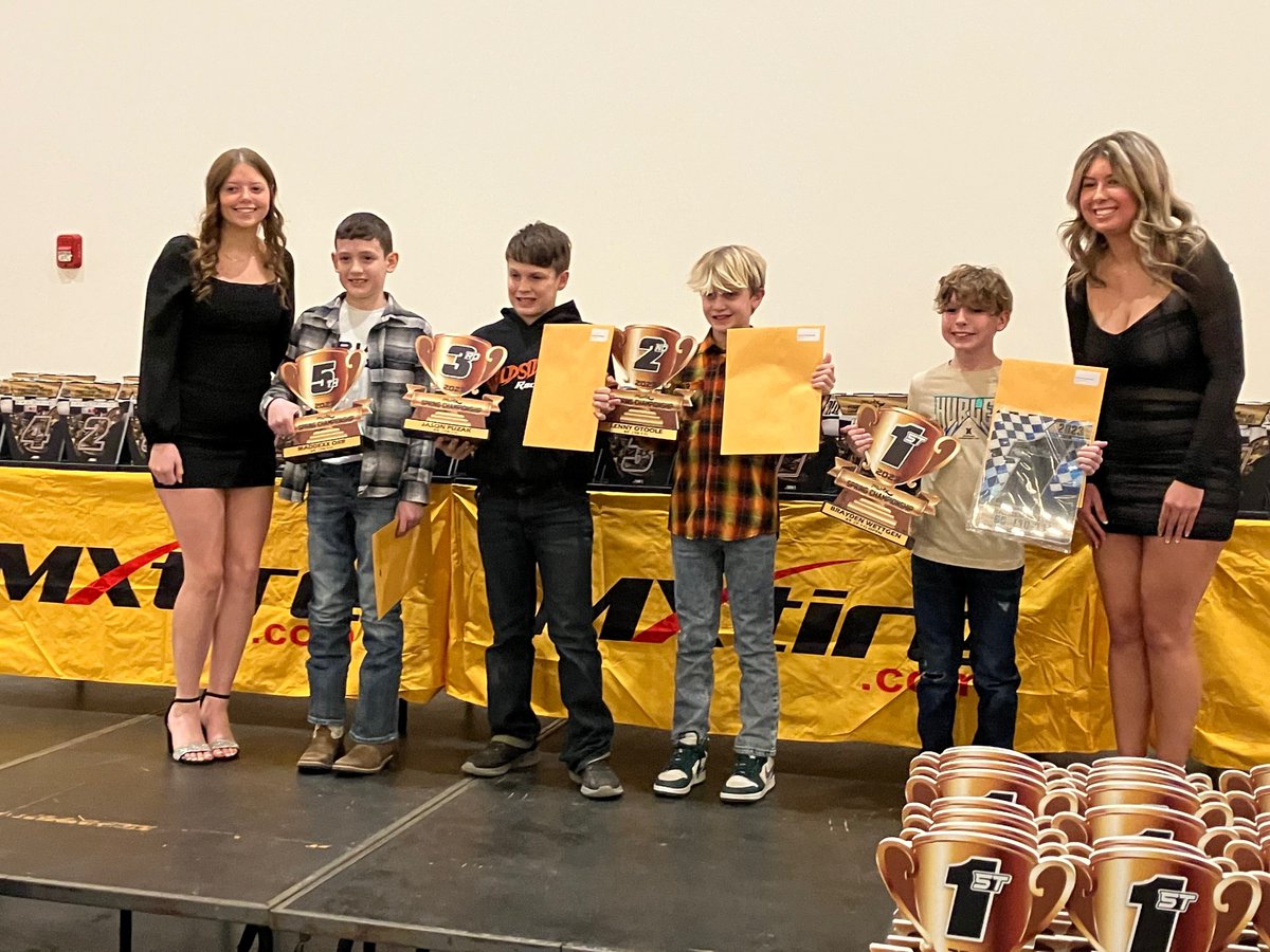 ProActionusa's tweet photo. Great night at the PAMX awards banquet. Some Pro-Action riders picking up their awards. https://t.co/cuG3k07wKy