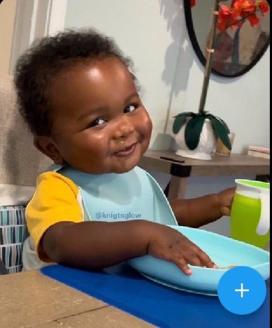 GapareInno's tweet photo. @x_melaninn Vanozivaka  kuti budget yema hure ndogara ndinayo https://t.co/hdB9ZCb6Lb