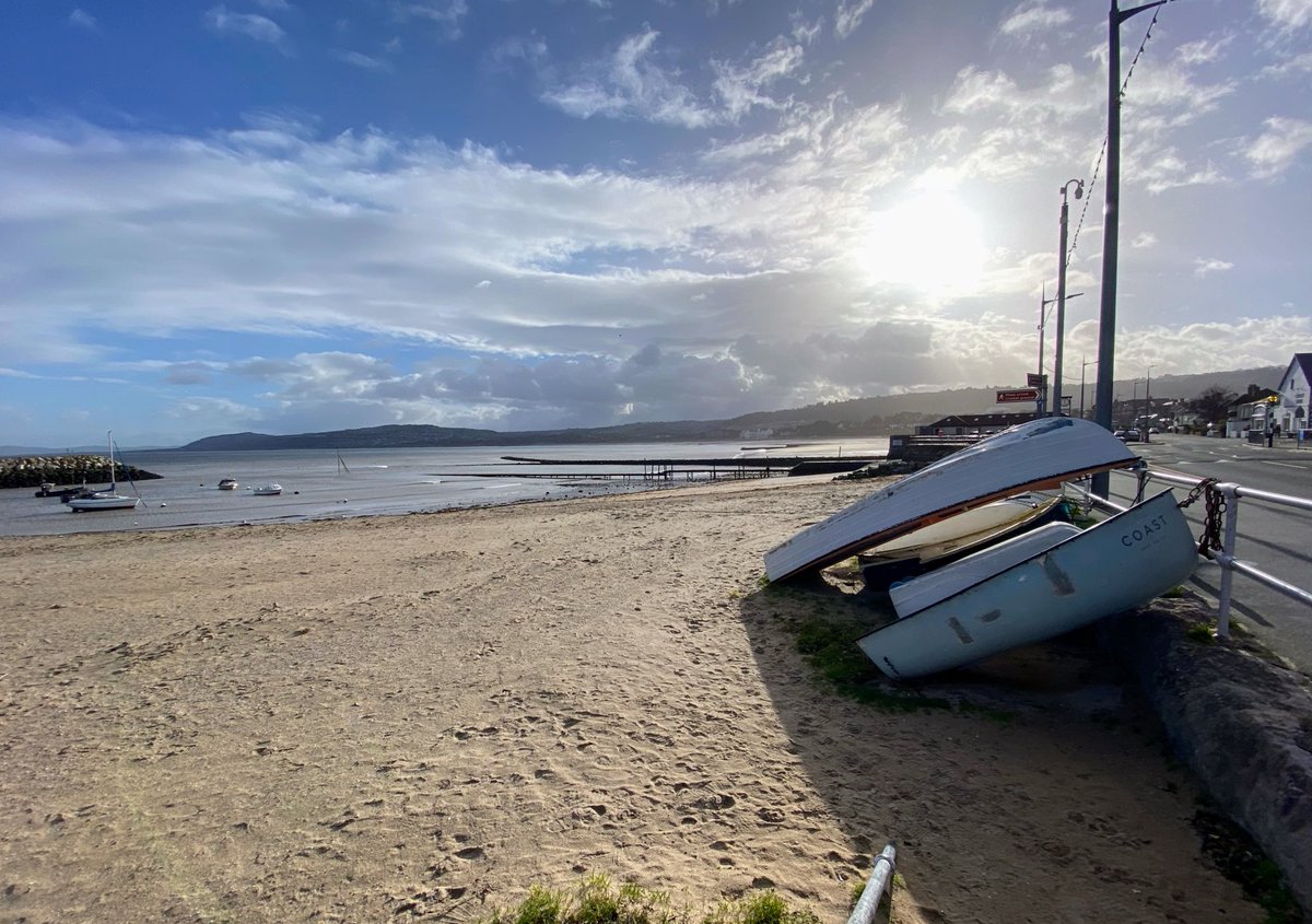 Andy666666's tweet photo. @ChadWeather #Rhosonsea #monday #mondaymorning #jan22nd #walk #seaside #wales https://t.co/LATizzYg8k