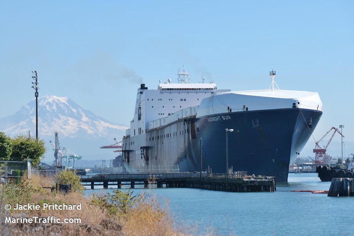 OffshoreInland's tweet photo. @OffshoreInland recently sent a large travel team to complete multiple repairs on board the Midnight Sun #travelteam #repairs #vessel https://t.co/SaUpve4aC7