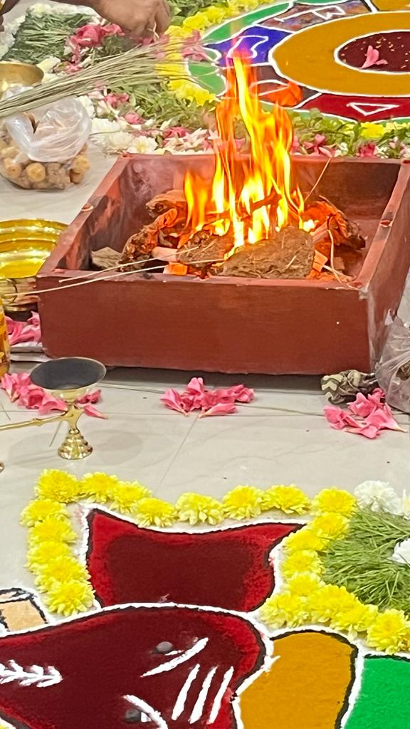 ikargos_com's tweet photo. While the world waited with bated breath for the “Pran Pratishtha” of Shri Ram in #Ayodhya, we at https://t.co/h0NVYjJfli were doubly thrilled since the occasion also marks the #inauguration of our new four times the previous office at #Chennai by our co-founders @prashant1982 https://t.co/HBBHLi3DxB
