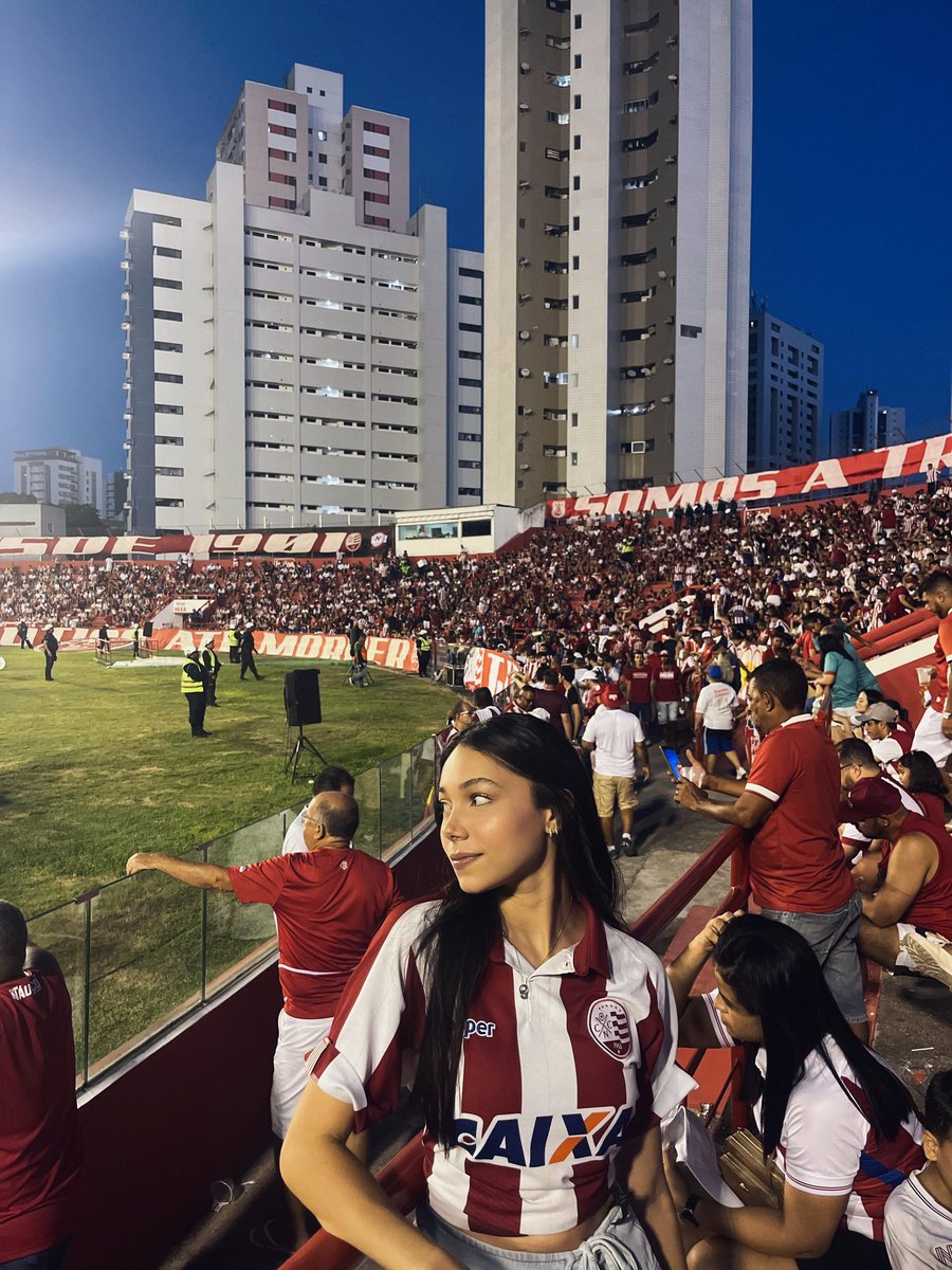 dandamlmeida's tweet photo. ser alvirrubra é sinônimo de ser bonita https://t.co/JGq6HAROnB