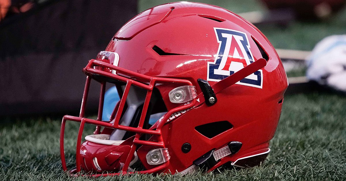 Two Arizona players, tight ends Keyan Burnett and Dorian Thomas, have withdrawn their names from the transfer portal, @chris_hummer and I have learned @247sports. Burnett is a former four-star recruit. Thomas was part of Arizona’s 2023 recruiting class. 247sports.com/Season/2024-Fo…