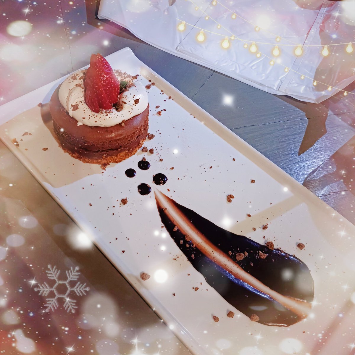 「Had the best cheesecake of my life last 」|Zambicandy (not really here)のイラスト