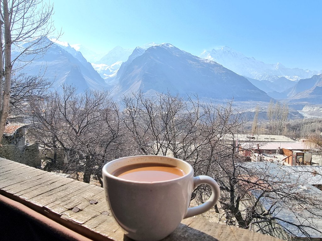nonstopeurotrip's tweet photo. Let's start the #TeaWithAView hashtag as I'm sure getting a good collection of photos from #Pakistan 🇵🇰☕ Post yours below 👇🏻👇🏻👇🏻#NonstopEurotrip https://t.co/Htsl7jCqOd