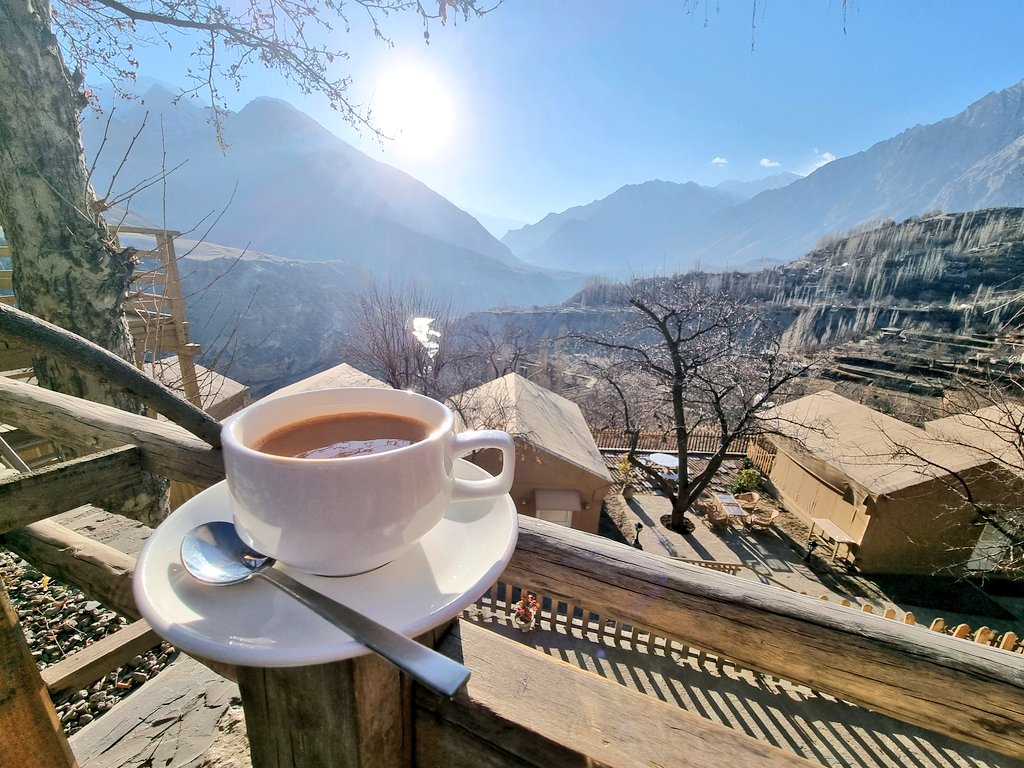 nonstopeurotrip's tweet photo. Let's start the #TeaWithAView hashtag as I'm sure getting a good collection of photos from #Pakistan 🇵🇰☕ Post yours below 👇🏻👇🏻👇🏻#NonstopEurotrip https://t.co/Htsl7jCqOd