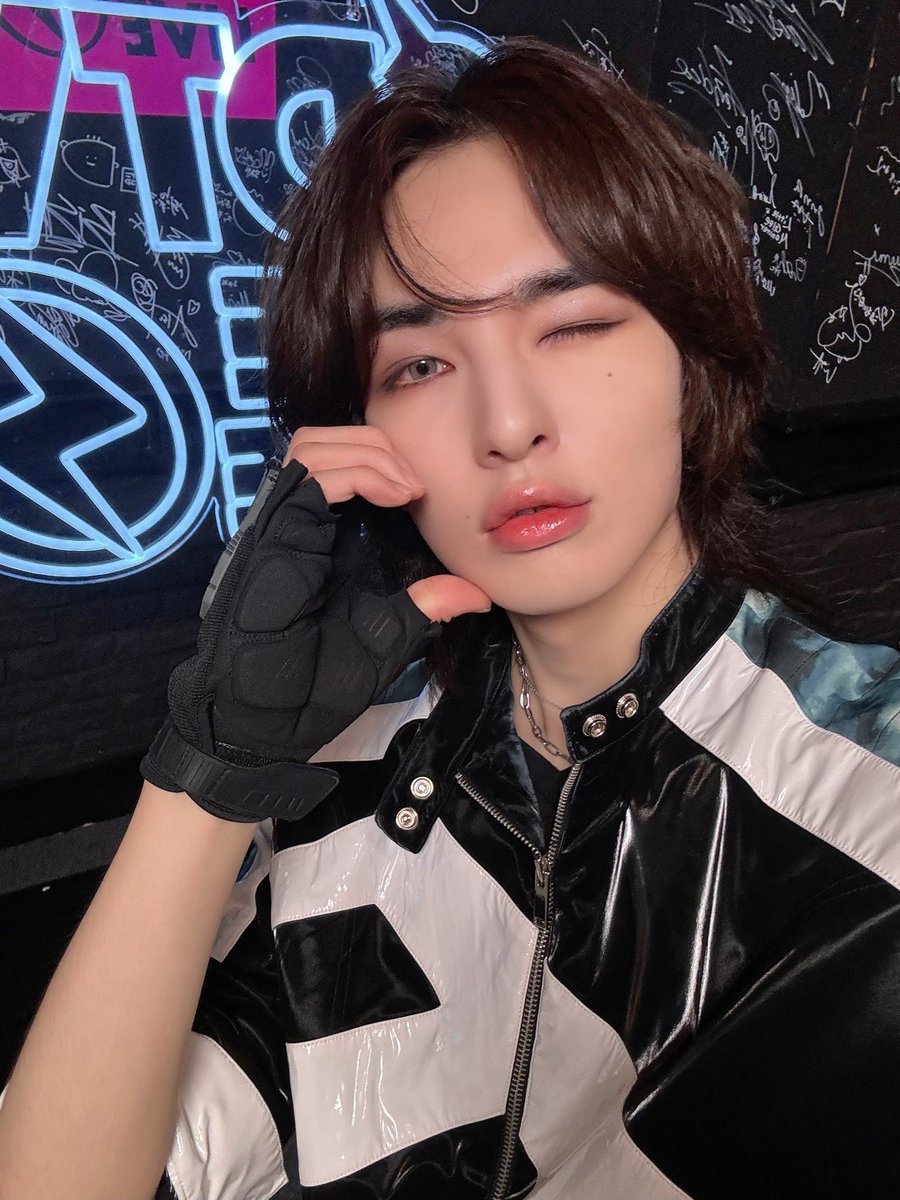 by_EPEX's tweet photo. [#뮤]

걱정시켜서 미안해 😭 항상 너무 고맙고 😉 
CDTV ライブ!ライブ! 일본에서 첫 생방송 무대도 완료 !!! 

#EPEX #이펙스 #MU #뮤 https://t.co/b62EoicDT6