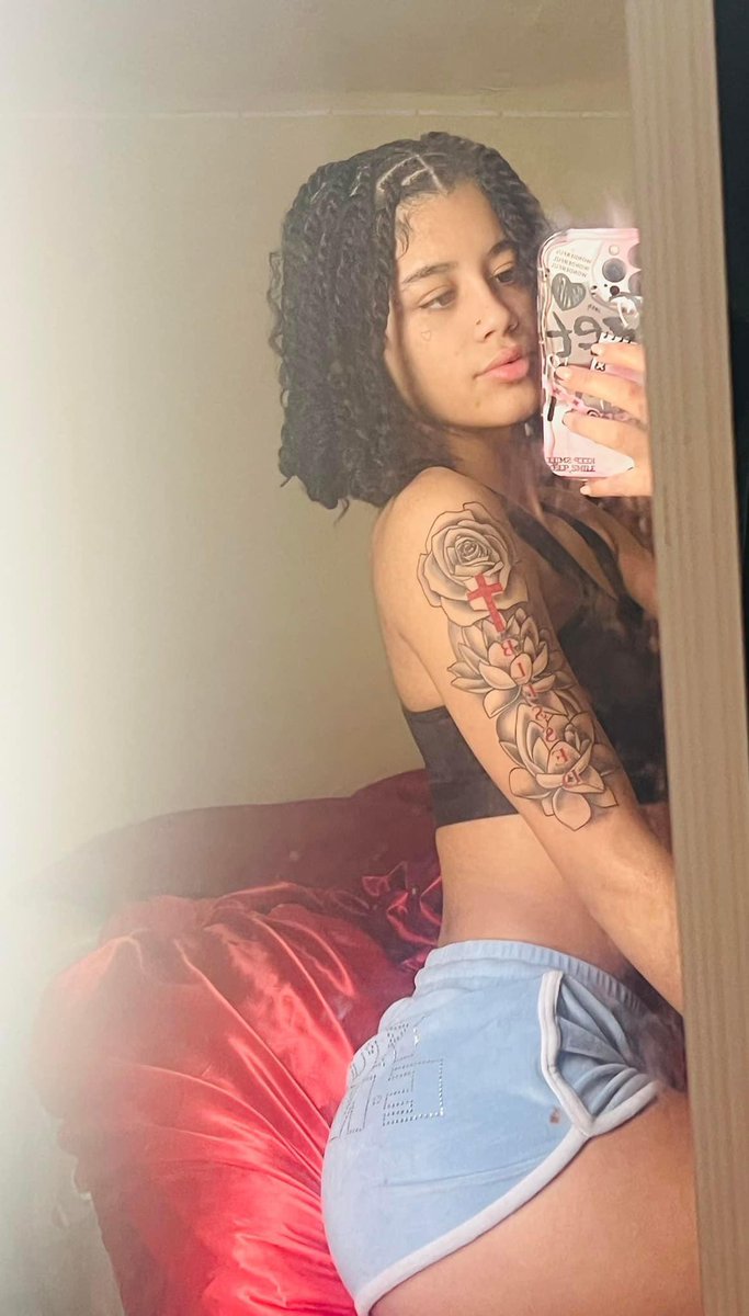 briiarmoni's tweet photo. Tatteddd😋 https://t.co/1IKty0MsQe