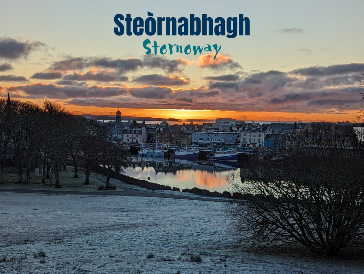 Today's Gaelic word - Steòrnabhagh meaning Stornoway. Pronounced Sch-eorn-av-ai 📸: @uhinwh_stornoway #visitouterhebrides #hebrideanway