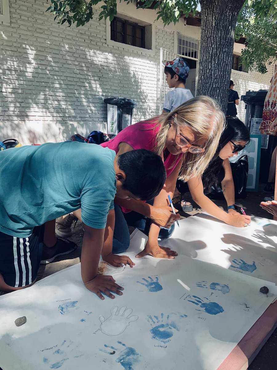 regsanuno's tweet photo. 🗣️A través de cuentos y juegos, aprendieron sobre alimentación saludable, a lavarse las manos y a vincularse respetuosamente con sus compañeritos. 

 ↗️Gracias al trabajo conjunto con el @MunicipioBahia, seguimos acercándonos y cuidando a nuestra comunidad. ¡Vamos por más! https://t.co/EX9K5HCmGu