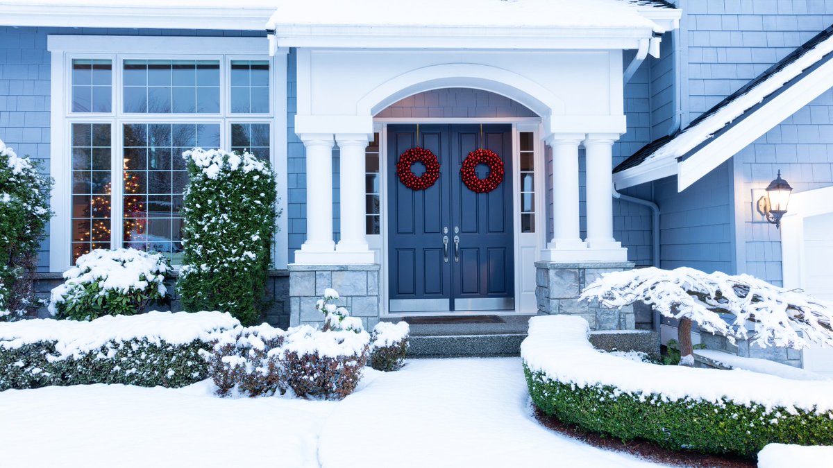Tarion_ON's tweet photo. #DYK that the best season to test your home for radon is in the fall and winter months? With the house closed up against the cold, it’s the time when testing will provide the most accurate readings for how high radon levels can get in your home. https://t.co/Sx8Xro0bUc. https://t.co/BtFJ9Yqsbm