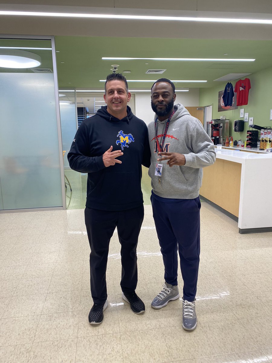 Appreciate the hospitality <a href="/koreylindsey21/">Coach Korey Lindsey</a> #WeDAT