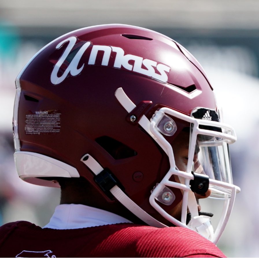 the1lucasilva's tweet photo. After a great visit and conversation with @CoachMcCray9.  I’ve received my first D1 OFFER to @UMassFootball🔴⚪️

@coachalexmiller @Coach_Casula @coachbenalbert @CoachRoPo @CoachDanielsJR @mzanellato @Coach_Mince54 @keithdudz @FootballIronton @PendletonTrevon @JerrodPendleton https://t.co/Lyec3Hyhhp