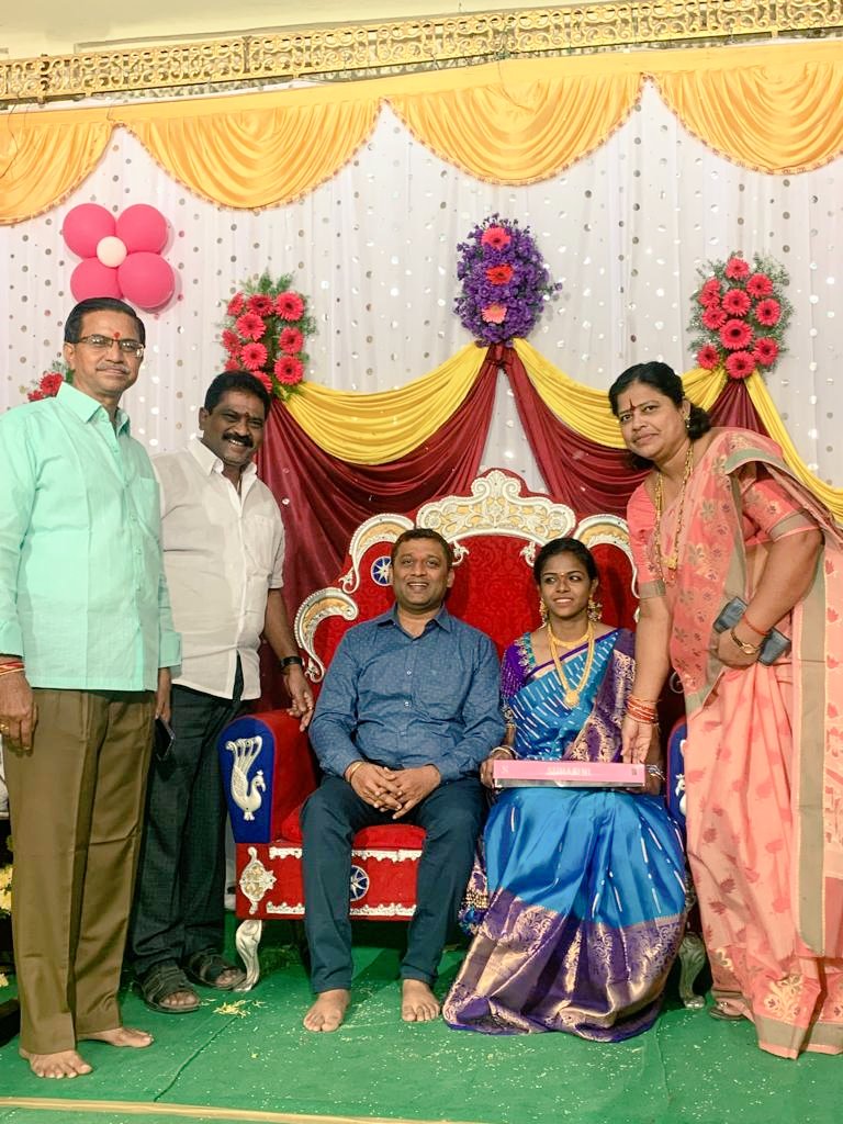 YelugamL's tweet photo. #వరంగల్_తూర్పు:  ఈరోజు ఇన్నర్ విల్ ఫంక్షనల్ మరియు పద్మశాలి ఫంక్షన్ హాల్ లో సారీ ఫంక్షన్ సికి హాజరై ఆశీర్వదించిన 23వ డివిజన్ మాజీ కార్పొరేటర్ యెలుగం లీలావతి సత్యనారాయణ...@KTRBRS https://t.co/5Pm6WXjNcJ