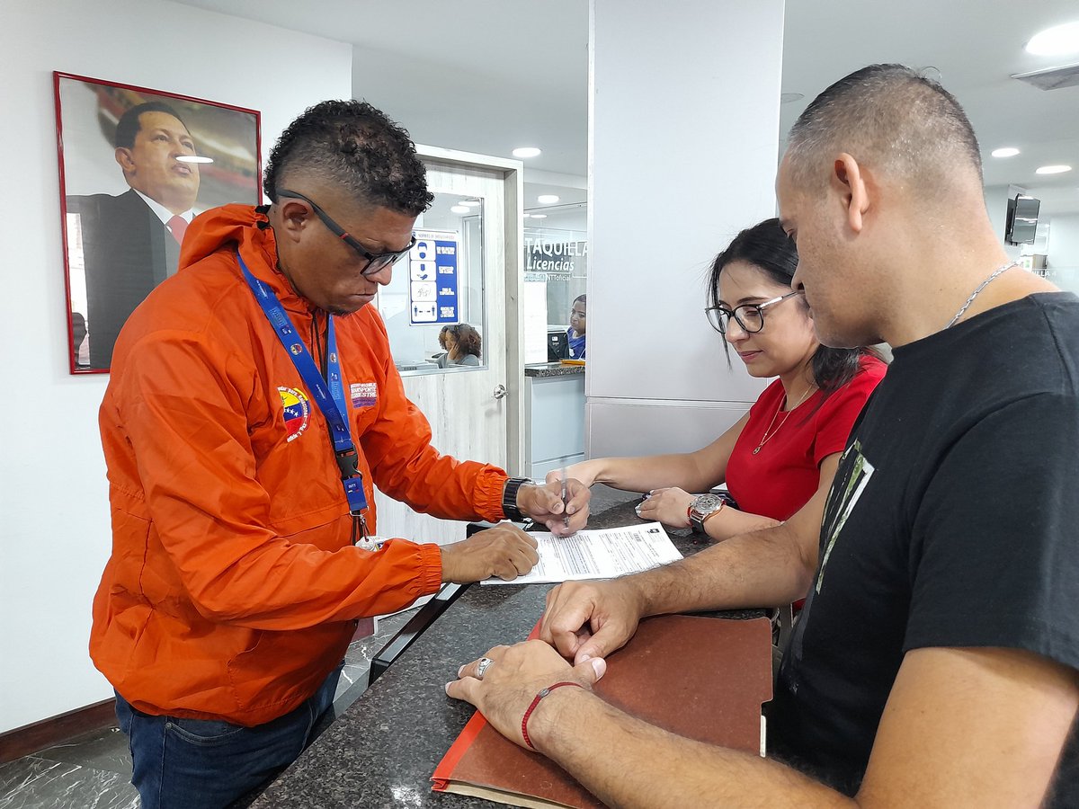 #22Ene 🇻🇪 📢 Realiza tus trámites de manera segura  en nuestras oficinas del #INTT

<a href="/inttcontigo/">INTT 🇻🇪</a> 
<a href="/CeballosIchaso1/">@FuerzaDinamica Remigio Ceballos Ichaso</a>
<a href="/MijpVzla/">MPPRIJP</a>
@g_aguana

#HaciaEl2030ConLas7T 

¡La victoria nos pertenece!