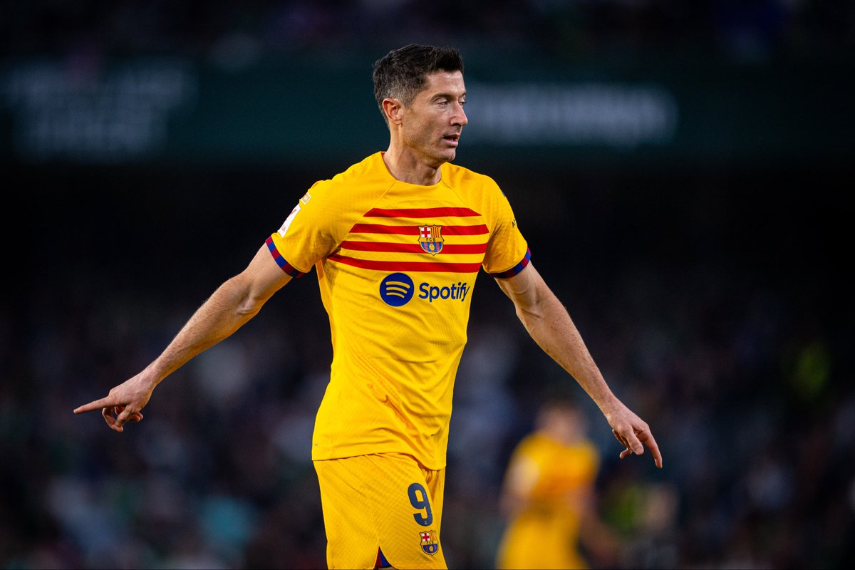 🚨SORTEO🚨

Si Lewandowski marca contra el Athletic y el Barça gana vamos a sortear una camiseta

✅ Requisitos:

- Dar RT a este Tweet
- Seguir a <a href="/Ctinfo_17/">Ctinfo_17</a> y <a href="/gutiifcb/">Guti</a> 

*Opcional* 
Mencionar a un amigo (cuenta como doble participación)

🏅 Ganador al finalizar el partido