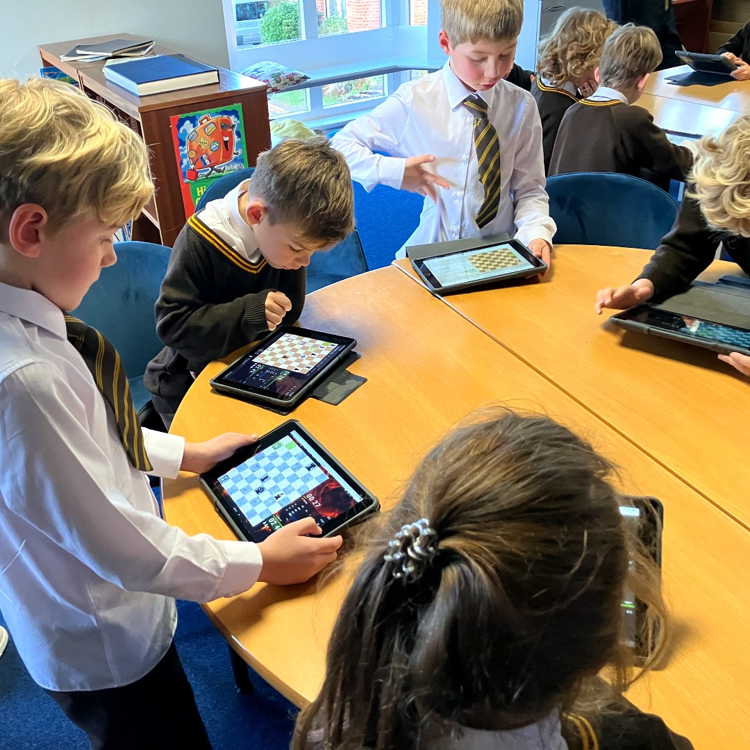 StHilarysSchool's tweet image. Chess is a popular lesson in the Year 2 curriculum at St Hilary&apos;s. In today&apos;s session, some of the children improved their moves whilst others engaged in tournaments!

#StHilarysSchool #ChessLesson #LifeAtStHilarys #PrepSchoolSurrey