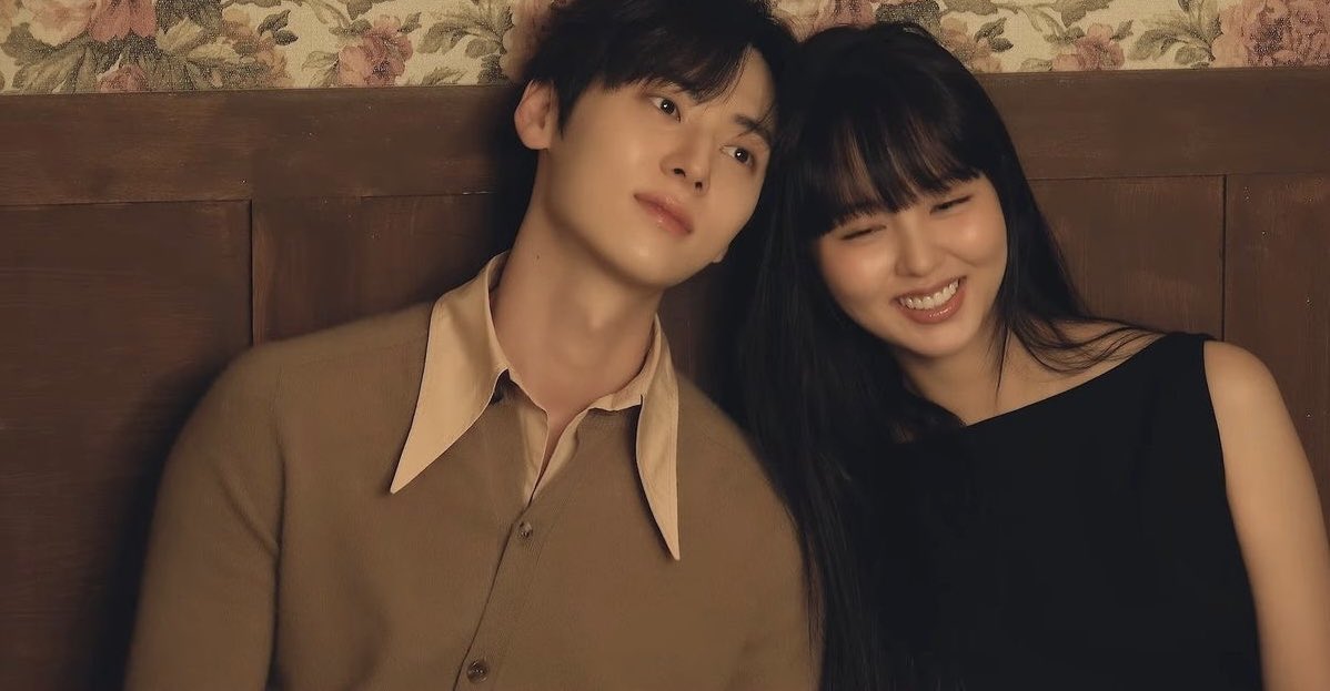 aor_apin's tweet photo. 🐰So Cute 🦊
#KimSoHyun #HwangMinHyun
#김소현 #황민현
#MyLovelyLiar
#uselesslies
#dosolcouple #dosol
#moksolhee #kimdoha #Dosolcouple https://t.co/VULWZftuxC
