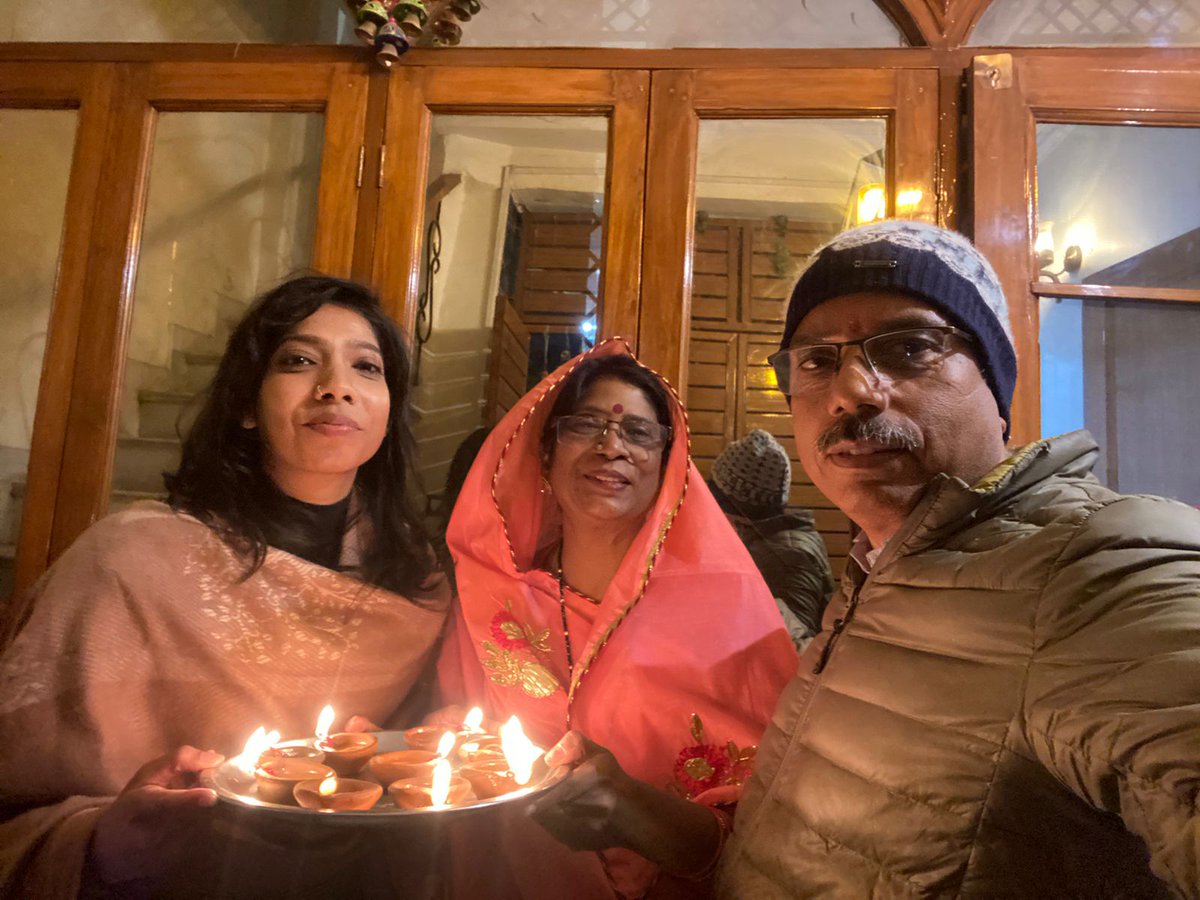 Ravindrapals20's tweet photo. सदियों की प्रतीक्षा के पश्चात रामलला आज पुन: अयोध्या के भव्य राम मंदिर में लौटे हैं, प्रभु के आगमन की प्रसन्नता में आज अपने आवास पर राम ज्योति प्रज्वलित की।
सभी राम भक्तों को जय जय श्रीराम।
#ramjyoti https://t.co/FFboO6Od7m