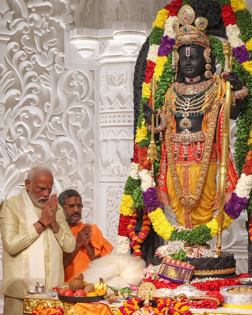 kmehta774's tweet photo. भावुक हूँ, आनंदित हूँ,
संतृप्त हूँ, निःशब्द हूँ,मर्यादित हूँ,शरणागत हूँ।मैं बस ‘राममय’ हूँ 
मेरे राम आ गए हैं...

*🙏🏼🪷 हर हर महादेव🪷🙏🏼*
*🙏🏼🚩 जय जय श्रीराम 🚩🙏🏼*
#RamJyoti #jayshreeram #JaiShriRam https://t.co/pc9MVHyWSJ