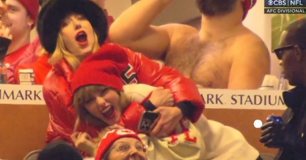 RonBohning's tweet photo. Cameras Caught Topless Jason Kelce Chugging Beer Behind Taylor Swift, and Fans Loved It https://t.co/ptOquu7JB6 #ExtraMustard #Breaking https://t.co/OH4c2adjRj