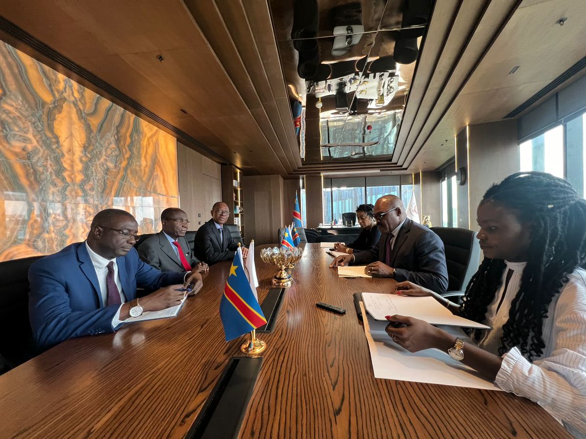 La 1ère journée portera sur le <a href="/Risquepaysrdc/">Risque Pays RDC</a> et la 2ème traitera des sujets sociaux et environnementaux. Pour la 1ère édition, il s'agira des  élections, de l'éducation, de l'eau et l'électricité, du traitement des déchets dans les villes et de la connectivité du pays.2/2