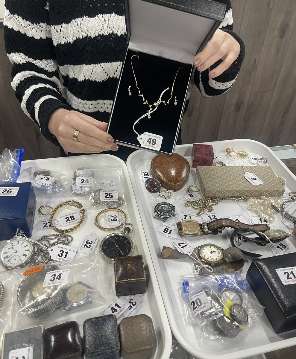 Viewing staff required !! 🚨

Part time work available on Friday’s 10am - 3pm at our Lichfield Auction House 😊

Get in touch if you are interested by emailing us at - richardwinterton@richardwinterton.co.uk 

#jobroles #JobOpportunity #lichfield #jobslichfield