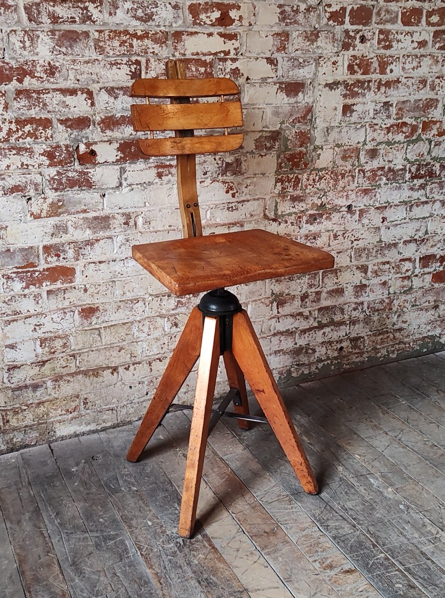 GetBackInc1's tweet image. Antique Drafting Stool by Cook of Cambridge, MA

getbackinc.com/product/vintag…

#draftingstool #draftingstools #cambridgemassachusetts #cambridgema #cambridgemass #cookstool #cookstools #vintageindustrial #vintageindustrialstyle #vintageindustrialfurniture #adjustablestools