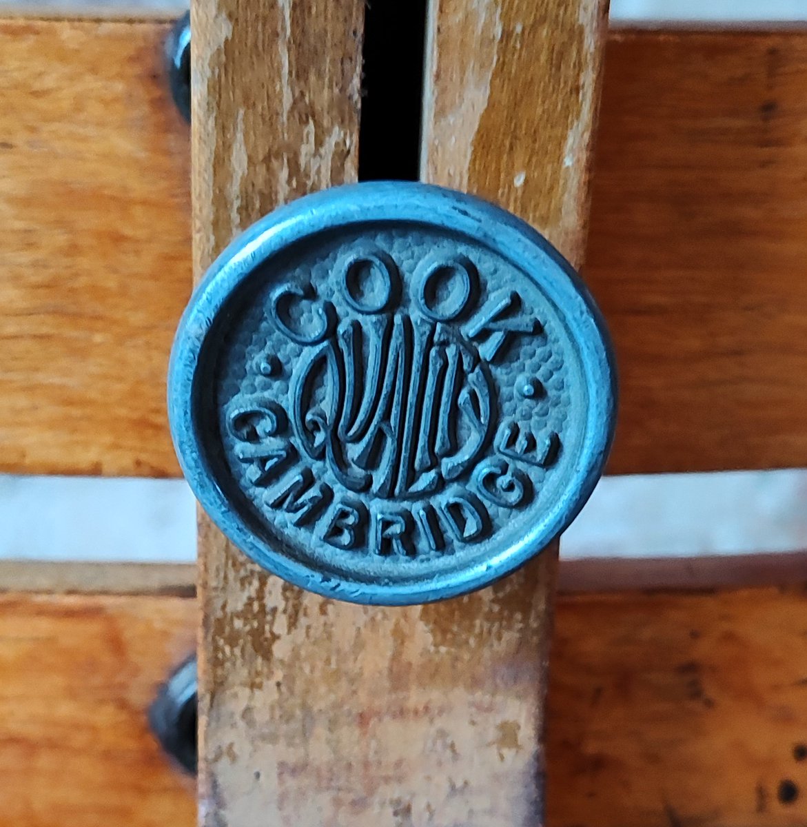 GetBackInc1's tweet image. Antique Drafting Stool by Cook of Cambridge, MA

getbackinc.com/product/vintag…

#draftingstool #draftingstools #cambridgemassachusetts #cambridgema #cambridgemass #cookstool #cookstools #vintageindustrial #vintageindustrialstyle #vintageindustrialfurniture #adjustablestools