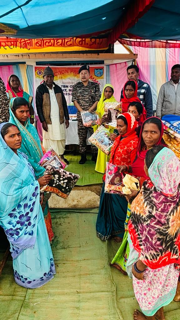 007bn_CRPF's tweet photo. CIVIC ACTON PROGRAM BY 7BN CRPF
@HMOIndia @crpfindia @CentreCrpf @MPSECTORCRPF @CSIGCRPF #peacekeepersofthenation https://t.co/x2fqNF3JOx