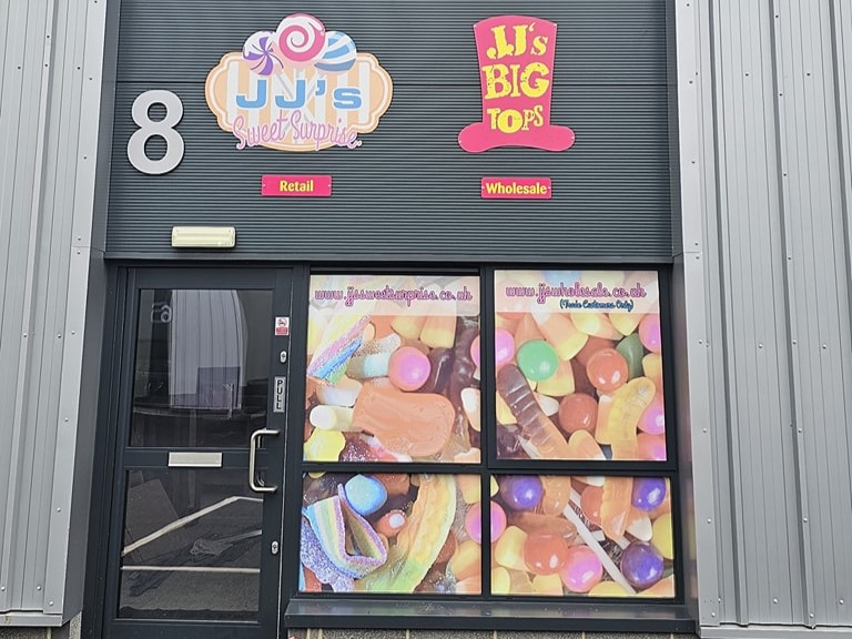 priorityspace's tweet image. The latest business to move into our Darlington development ... a sweet seller! Warehouse full of pear drops, cola bottles &amp;amp; sherbet pips... what's not to like :-) priorityspace.co.uk/news/jjs-big-t… #evolutionpark #commericalproperty