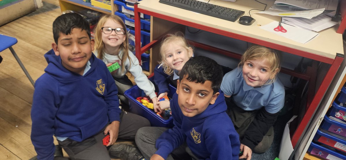 marys_rc's tweet photo. What fantastic fun in our after-school Science Club today! Who doesn't love a fairytale as a stimulus for an investigation?
#buildabridge
#threebillygoatsgruff
#bcascience https://t.co/136xJdhFxc