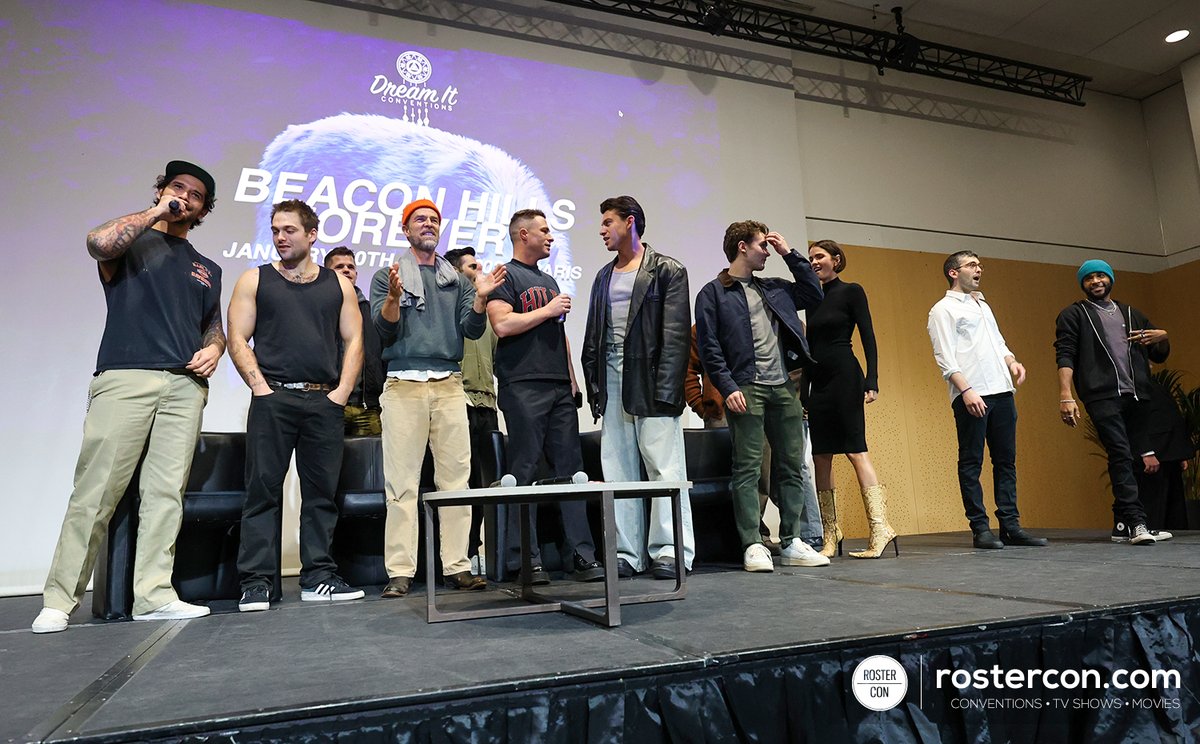 RosterCon's tweet photo. #BHF2 - Les photos de la cérémonie d'ouverture de samedi et du panel Khylin Rhambo / Michael Johnston sont en ligne / Photos of Saturday's opening ceremony and the Khylin / Michael panel are online. #TeenWolf @DreamitCon 
📷 https://t.co/ttbXzJTnFy https://t.co/HSqgU3eyv3