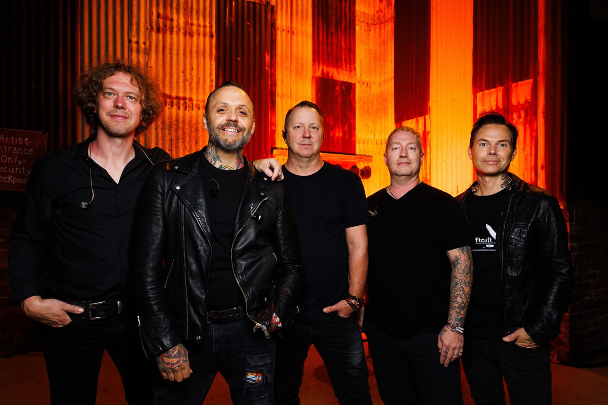 Blue October is coming to Harrah's KC! 🤩 

Check them out at VooDoo Lounge on April 18th. Pre-sale starts at 12PM, use code SPINNING 🎸