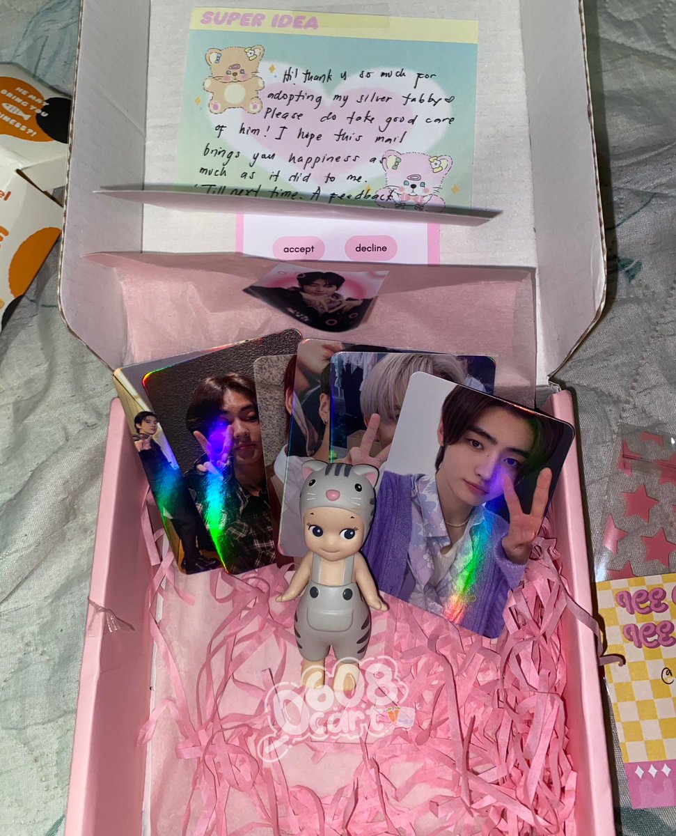 Lori 🎀 tweet media