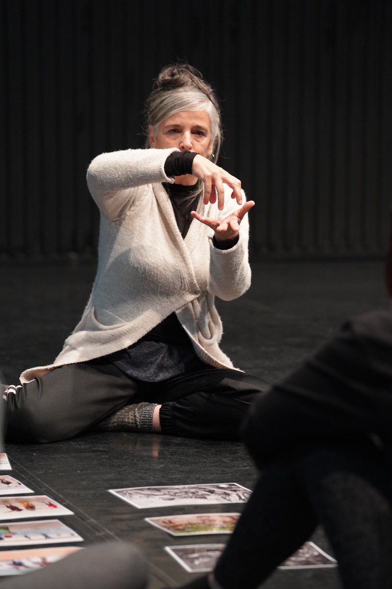 ReusCultura's tweet photo. Dissabte, el #TeatreBartrina va ser l’escenari de la primera formació del #TotsDansen 2024 al professorat de les escoles participants d’enguany!🙌
Us deixem algunes imatges📸
#ReusCultura @reus_cat @mercatflors @TransversalXAC https://t.co/DPbEIiFwnT