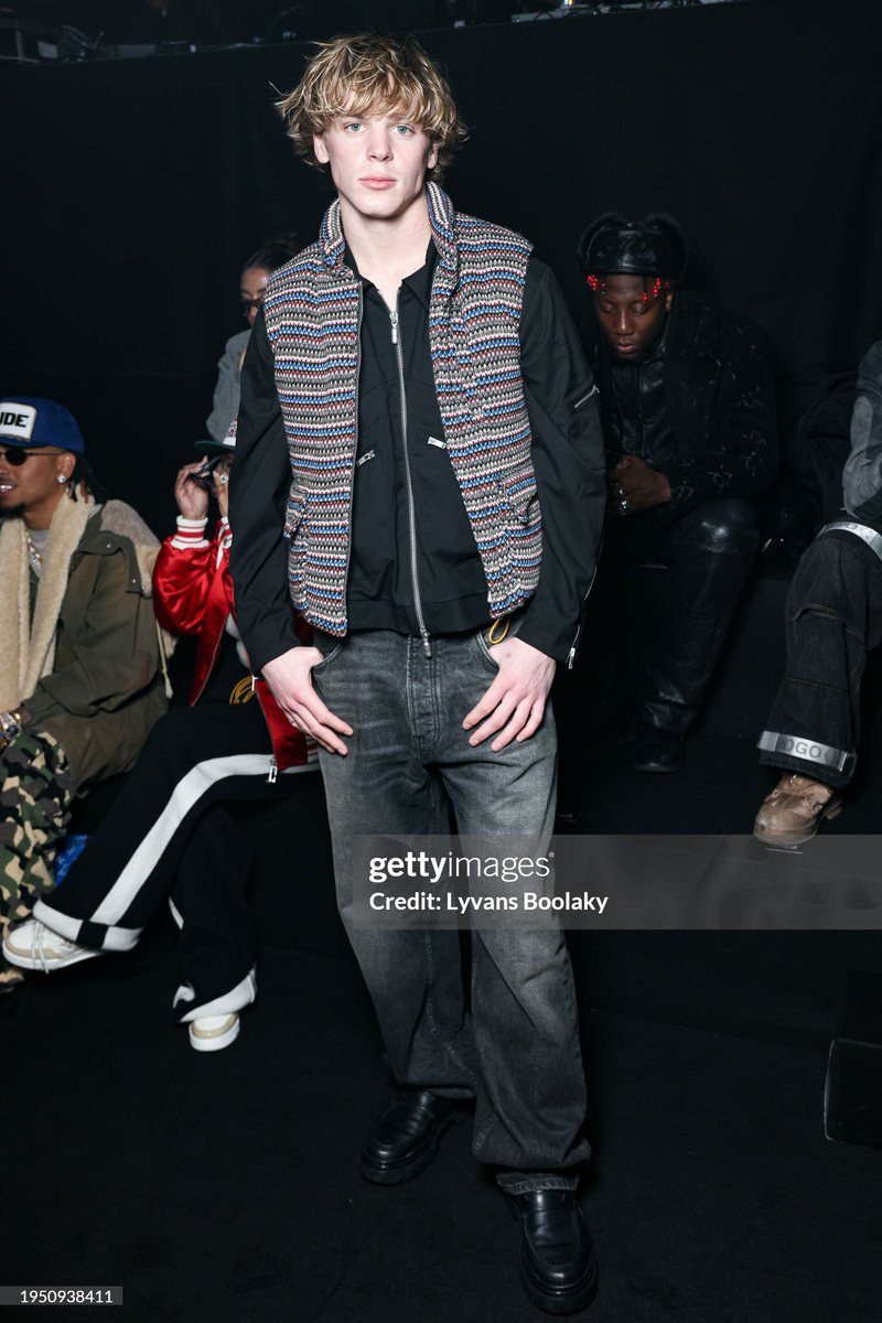 hackerwrightBR's tweet photo. 📲| Jack durante o Fashio Show da Rhude no Paris FW24 🤍✨

Lyvans Boolaky via gettyimages https://t.co/Q3mtd3Dwqc