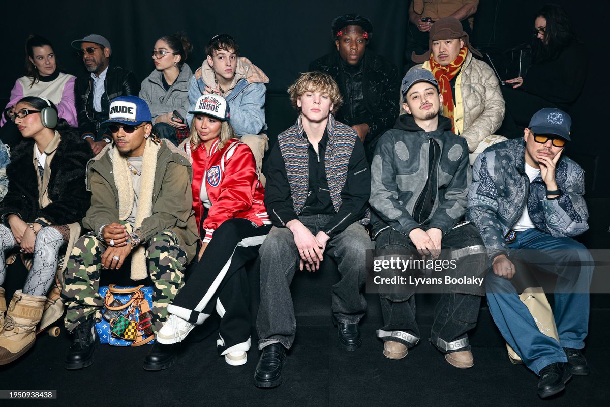 hackerwrightBR's tweet photo. 📲| Jack durante o Fashio Show da Rhude no Paris FW24 🤍✨

Lyvans Boolaky via gettyimages https://t.co/Q3mtd3Dwqc