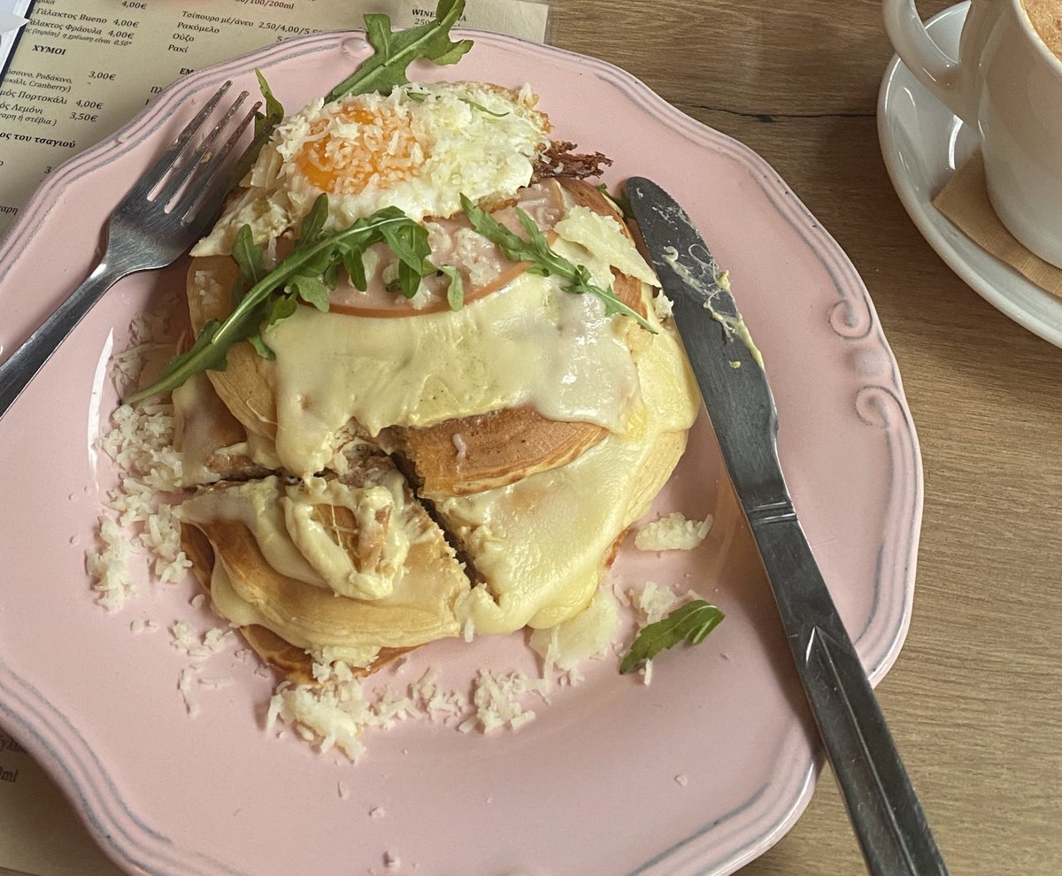 Candydom25's tweet photo. Reimburse mine and my bestie’s lunch ugly creatures 
findom finsub humanwallet humanatm paypigs https://t.co/Mfr4AkRv0L