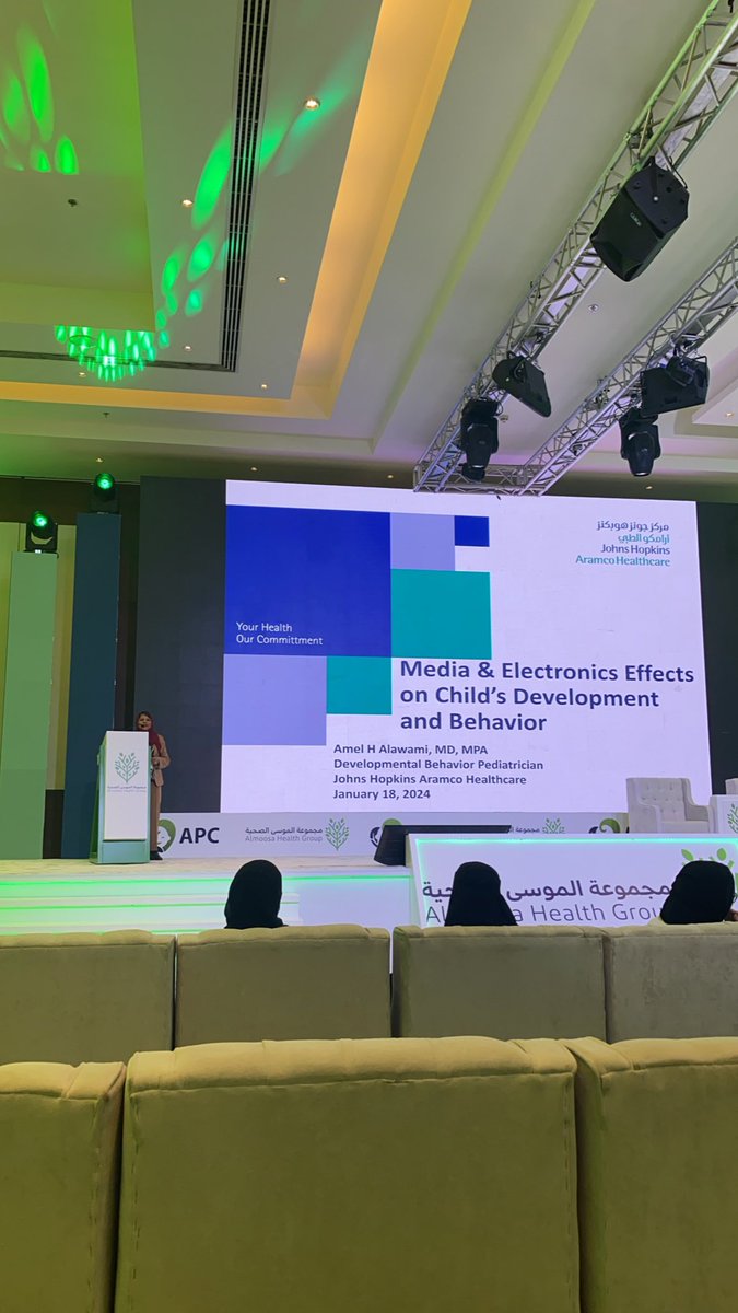 NAlsharakhat's tweet photo. Artificial intelligence and pediatric medicine 🤖
With the best program director @amel612 https://t.co/aQZICC963r