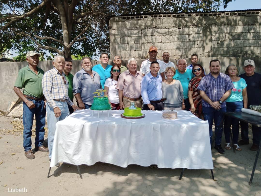 eligrivero's tweet photo. Con un emotivo compartir en la casa de Copei del municipio Obispos, los copeyanos celebraron 78. 
En un acto encabezado por las autoridades municipales de Obispos...seguimos construyendo Democracia https://t.co/y3qVRTaV5v