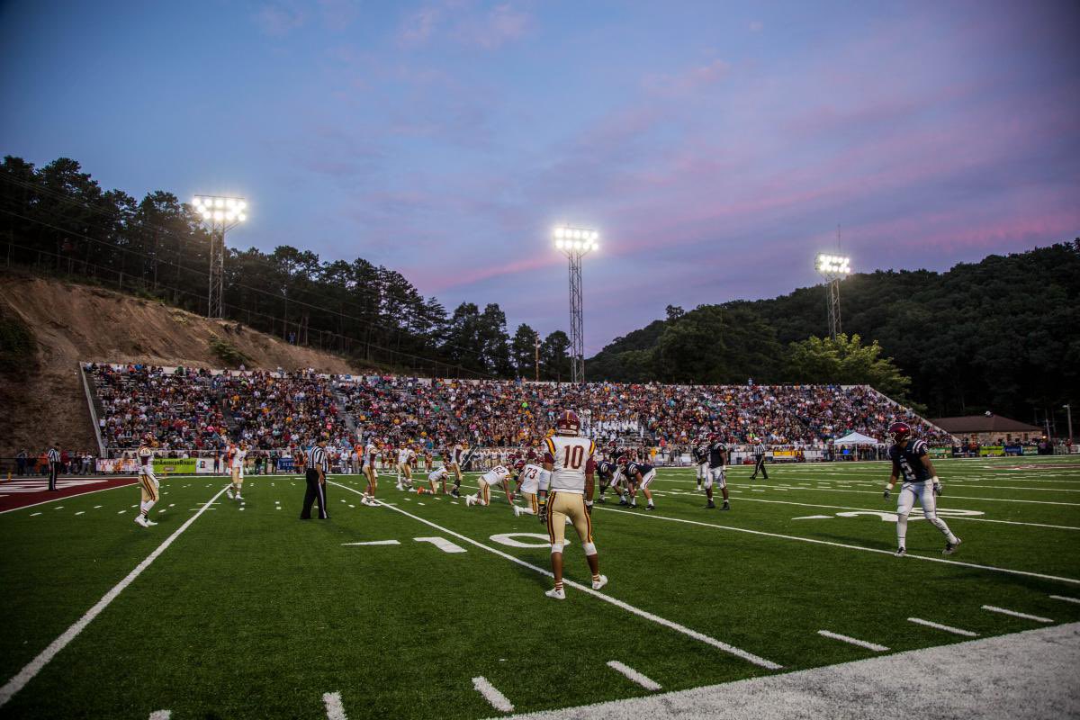 princetonortizz's tweet photo. Blessed to Recieve my first Offer from Bluefield University!  @MarkHall_59 @southgajay @THUGHES024 @CoachAlstonWR @MrPaulHutsonJr @VBSalemFootball  @SalemFootballVB @Joseph_Woodjr https://t.co/eai0ufw55m