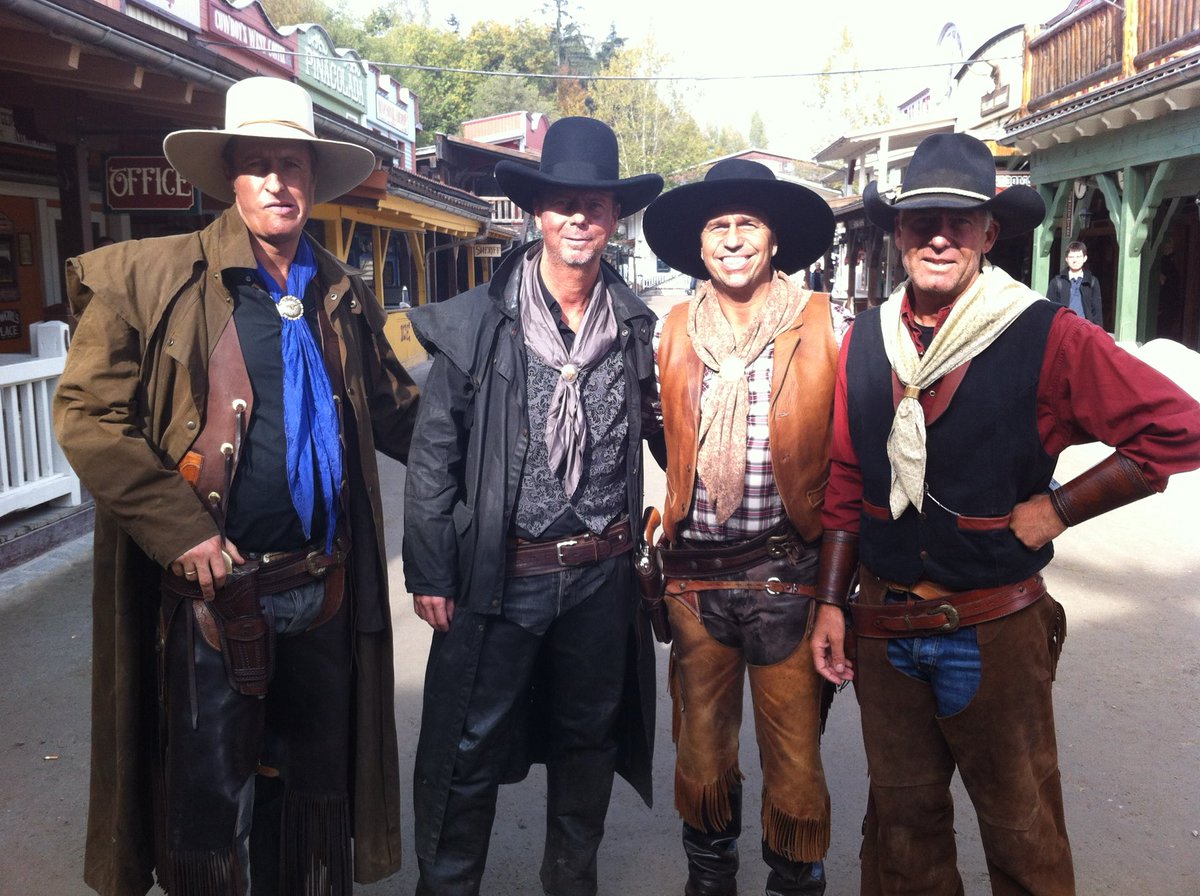 HeikoWasser's tweet photo. #PullmannCity, die Westernstadt, in der wir für den #AustinGP einen Teaser für @RTL_com gedreht haben, ist gestern abgebrannt. https://t.co/kuLSWDtBgR