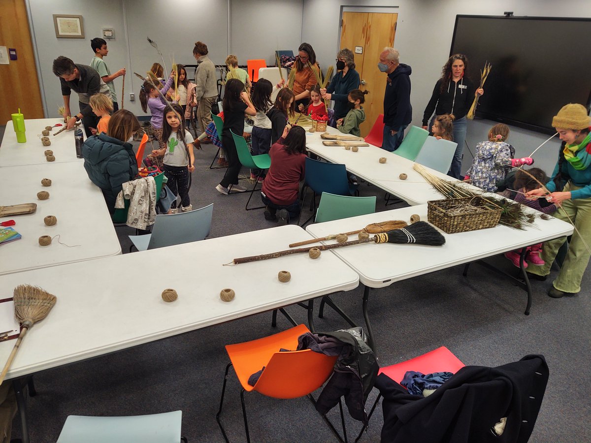 sfpl's tweet photo. A packed house for #KidsNatureParty at #LaFargeLibrary to learn the traditional art of #BroomMaking! We learned about the seasonal rhythm of #broomcorn harvesting & how to make their own unique brooms out of dried broomcorn, sisal twine, peacock feathers, and found branches. https://t.co/TKVsTjPh3X