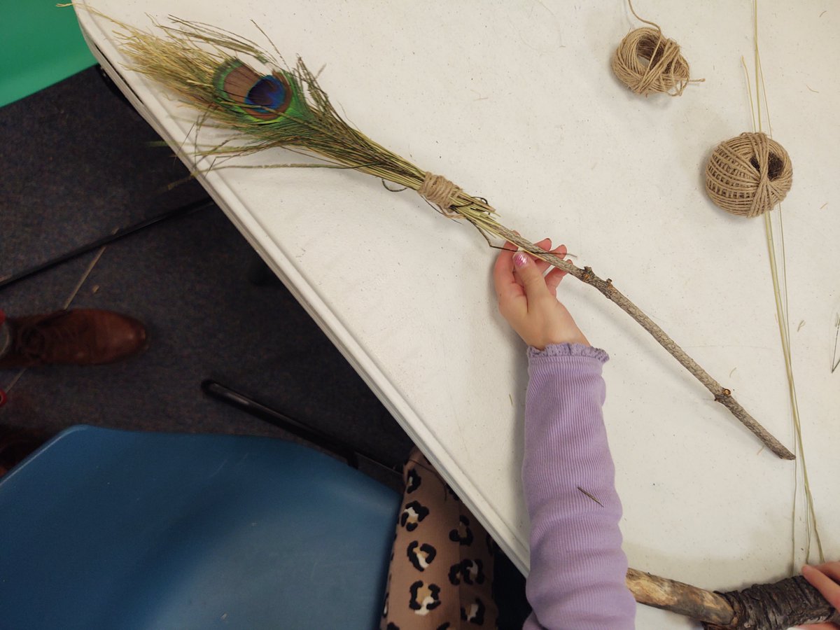 sfpl's tweet photo. A packed house for #KidsNatureParty at #LaFargeLibrary to learn the traditional art of #BroomMaking! We learned about the seasonal rhythm of #broomcorn harvesting & how to make their own unique brooms out of dried broomcorn, sisal twine, peacock feathers, and found branches. https://t.co/TKVsTjPh3X