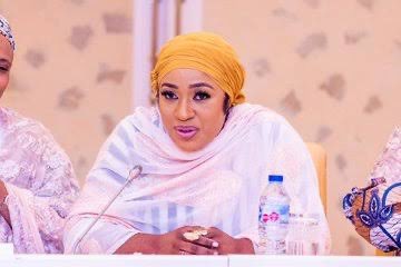 SaharaReporters's tweet image. Suspended Minister, Betta Edu Disowns Prayer Groups Holding Protests To Demand Reinstatement, Says She's Cooperating With Investigators | Sahara Reporters bit.ly/3HqRQvI