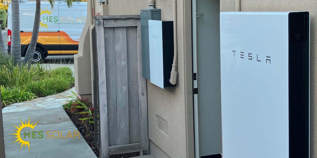 HESsolar's tweet photo. Considering a home battery for 2024? With solar + storage you use your own energy when grid rates are at their highest. 
#HESsolarpower #HESsolarstorage
https://t.co/gJgoDKDsaH https://t.co/EYwfQe60f0