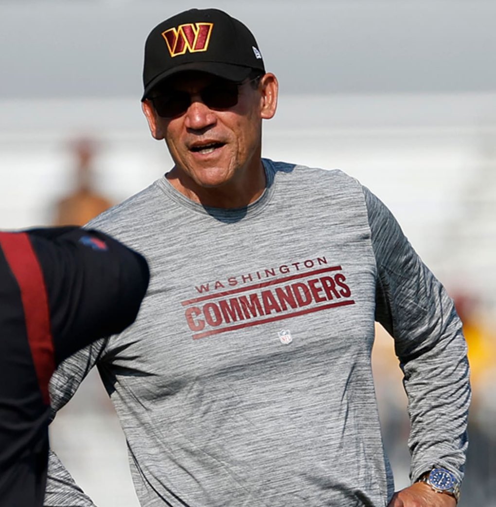 JFowlerESPN's tweet photo. Former #Commanders head coach Ron Rivera is interviewing with the #Eagles for their defensive coordinator position, per sources. 

The last time Rivera was a DC, his 2010 Chargers led the league in total defense. https://t.co/oZCDKb6nTc