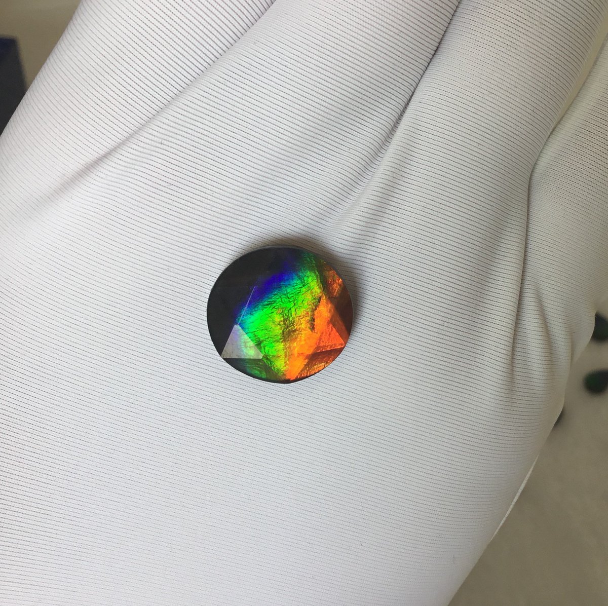 Bonnyjonomexico's tweet photo. Ammolite Rainbow Star of David is a classic shape that can make your jewelry design unique.(15mm)
https://t.co/tuQJjOtJyl via @Etsy
#ammolite #customized #rainbow #jewelrydesign
#DavidStar https://t.co/Zth2Ia6mP7